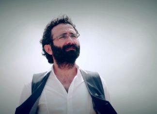 Hûnermendê kurd Ergîn Xelikan ne bi tenê ye!